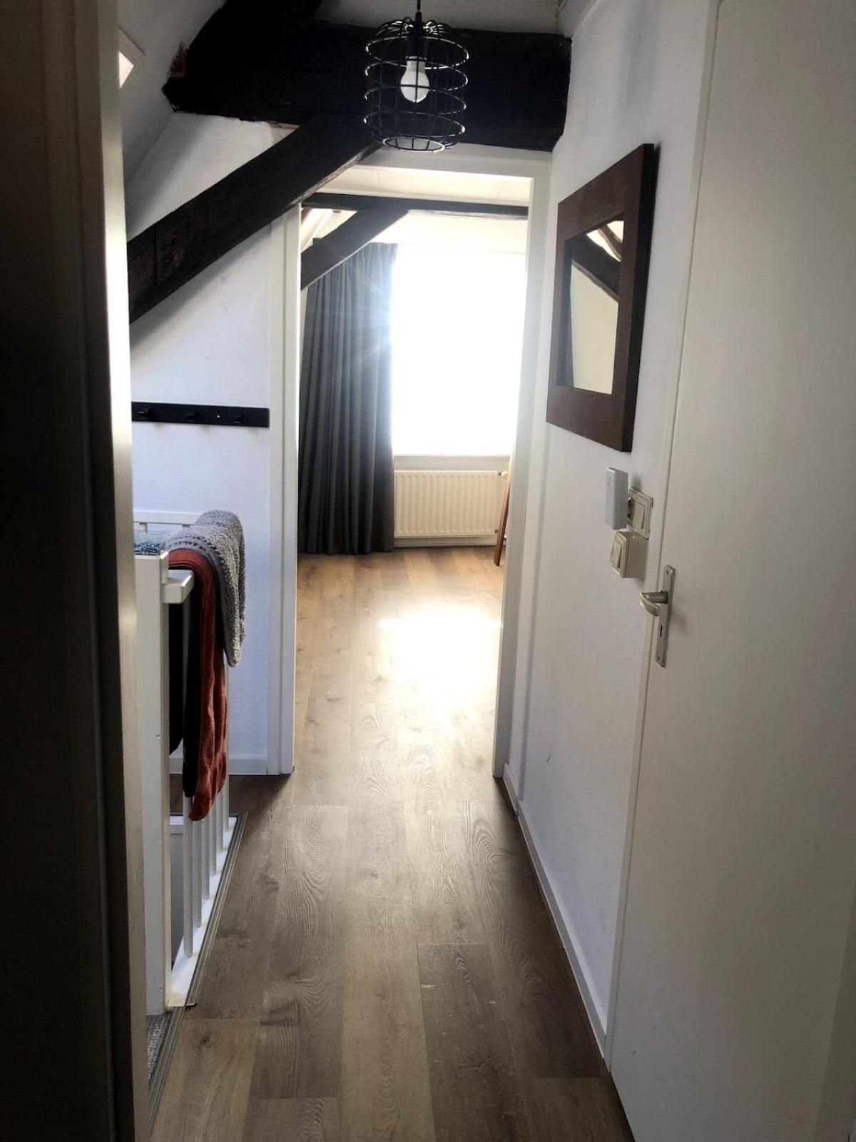 Lovely Upstairs In The Heart Of Appartement *